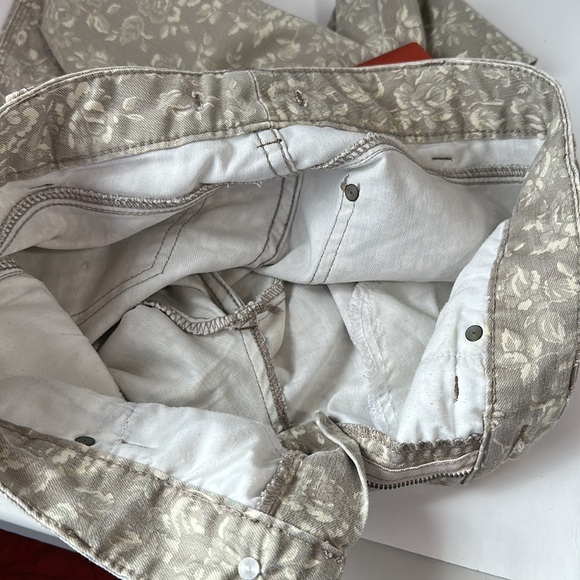 Free people tan floral jeans size 26 boho - Picture 5 of 5